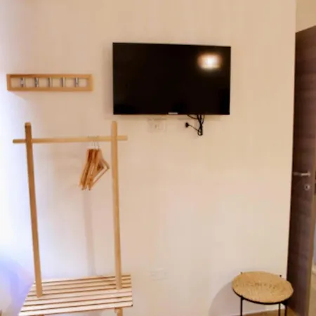 Domus Efisia 1 *